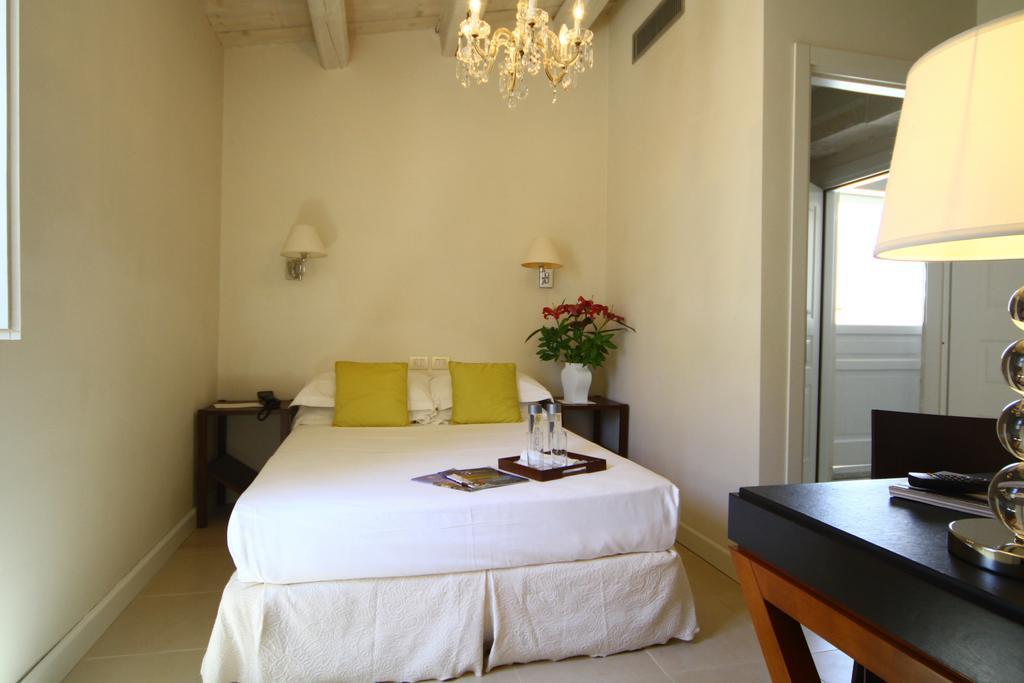 Hotel Palazzo Cavalieri Сиракуза Екстериор снимка