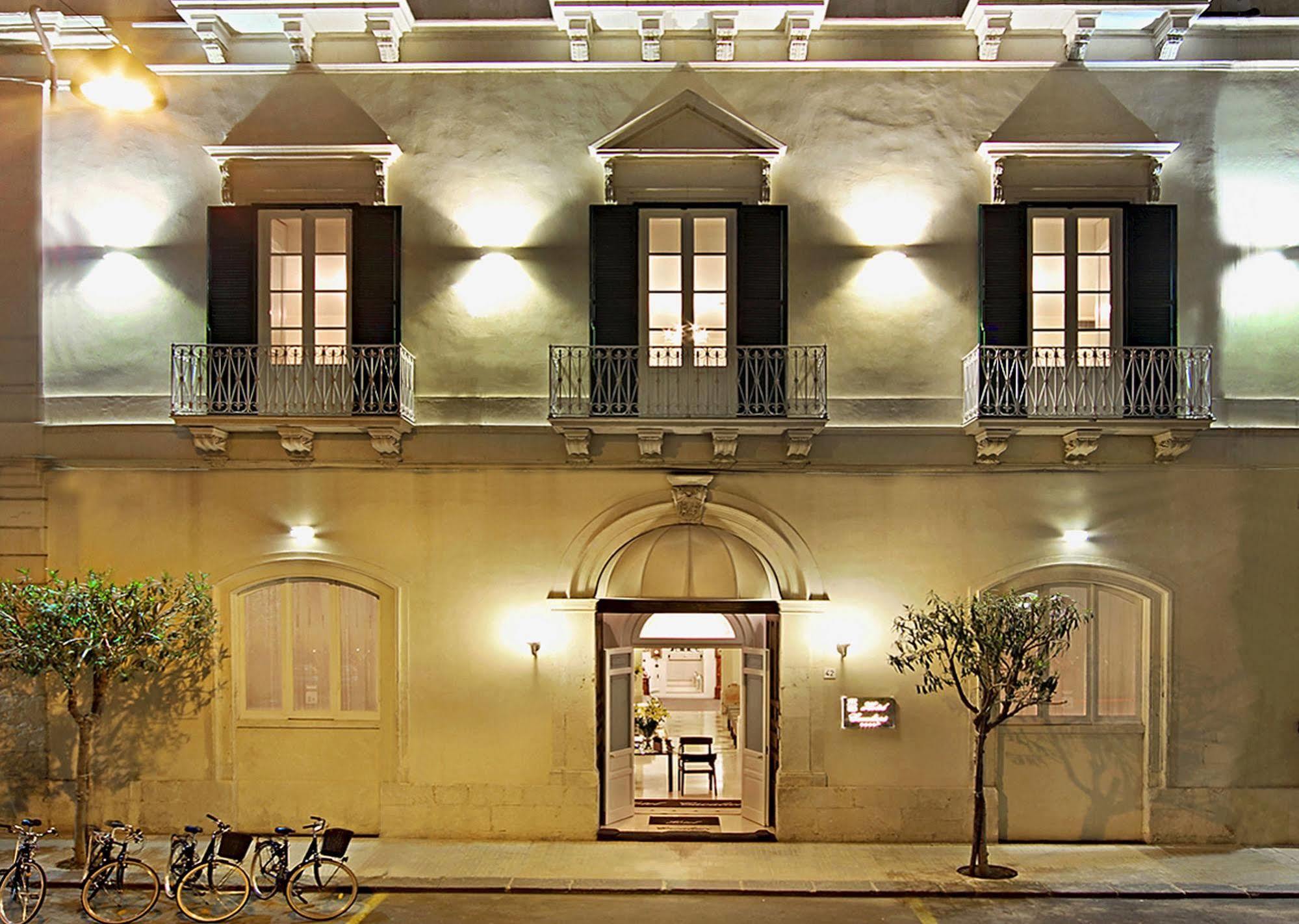 Hotel Palazzo Cavalieri Сиракуза Екстериор снимка